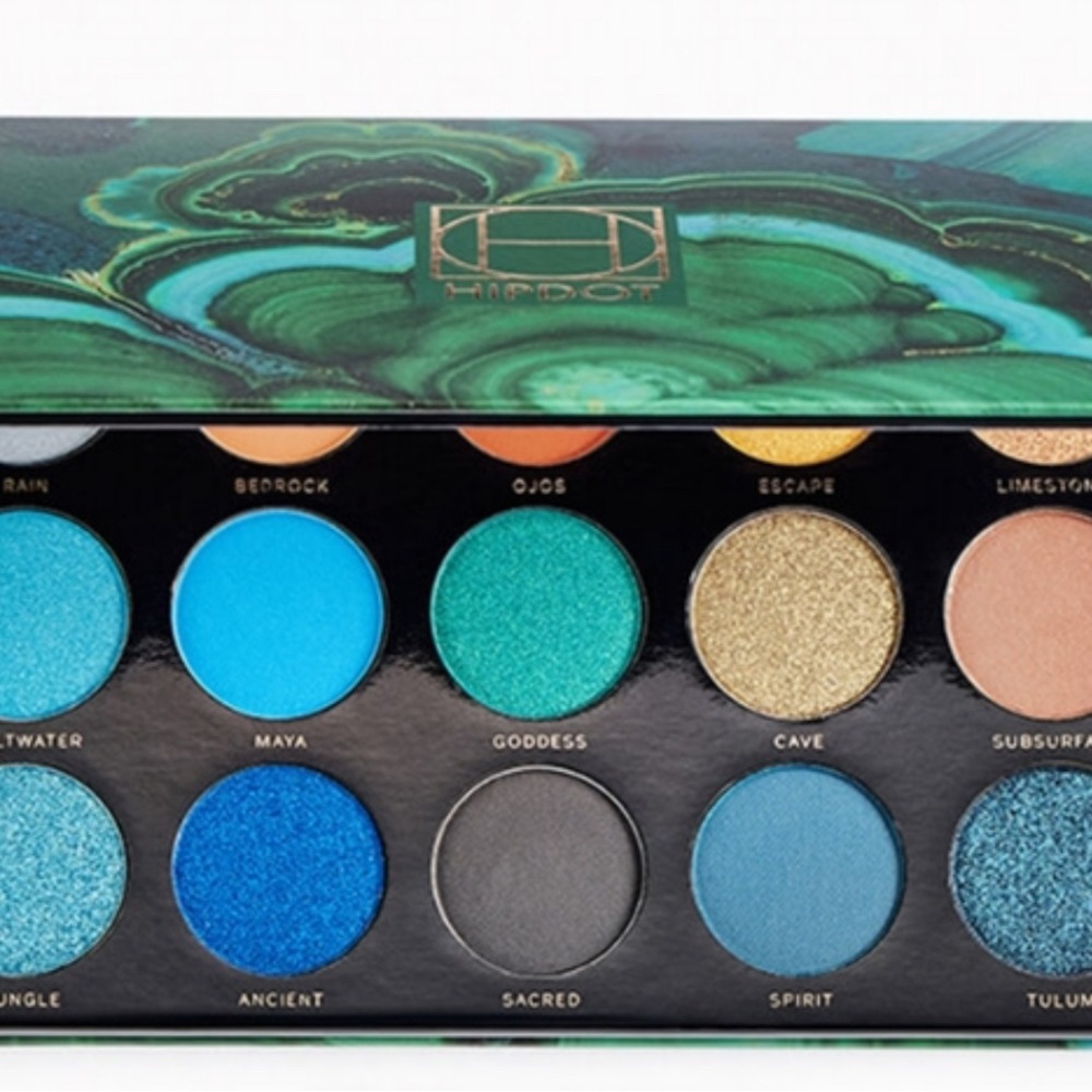 Hip Dot Eyeshadow Palette — Blue & Teal Shades